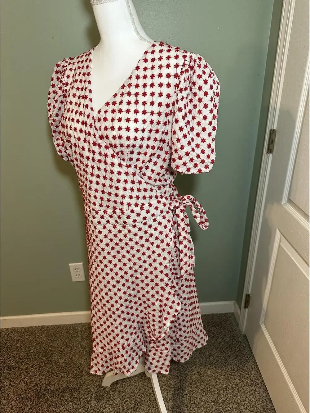 Draper James RSVP Red & White Embroidered Puff Sleeve Wrap Dress Size XXL EUC - Picture 8 of 9